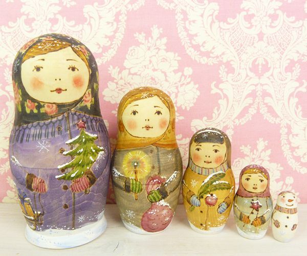 タマラさんの娘オリガさんのノスタルジック マトリョーシカ クリスマス 15cm 5人組 パープル